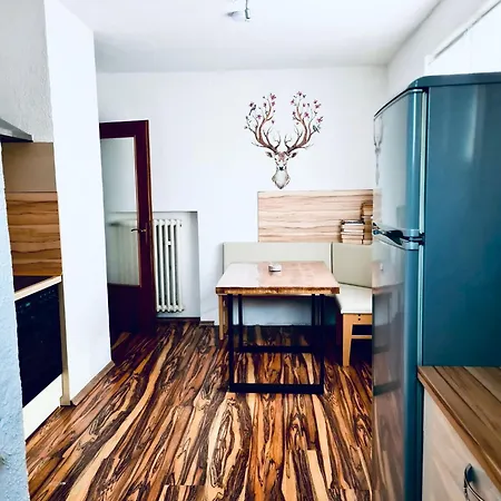 Am Eisstadion Mit Kamin 2 Schlafzimmer *